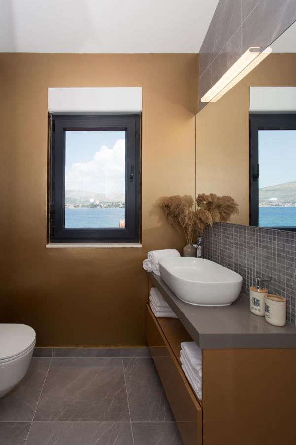 Beachfront House Olbia With Private Parking Трогір Екстер'єр фото