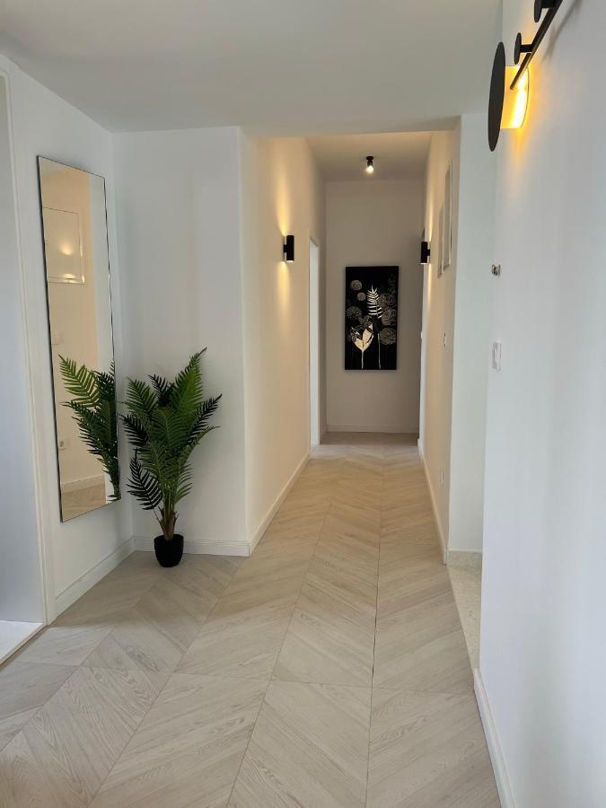 Beachfront House Olbia With Private Parking Трогір Екстер'єр фото