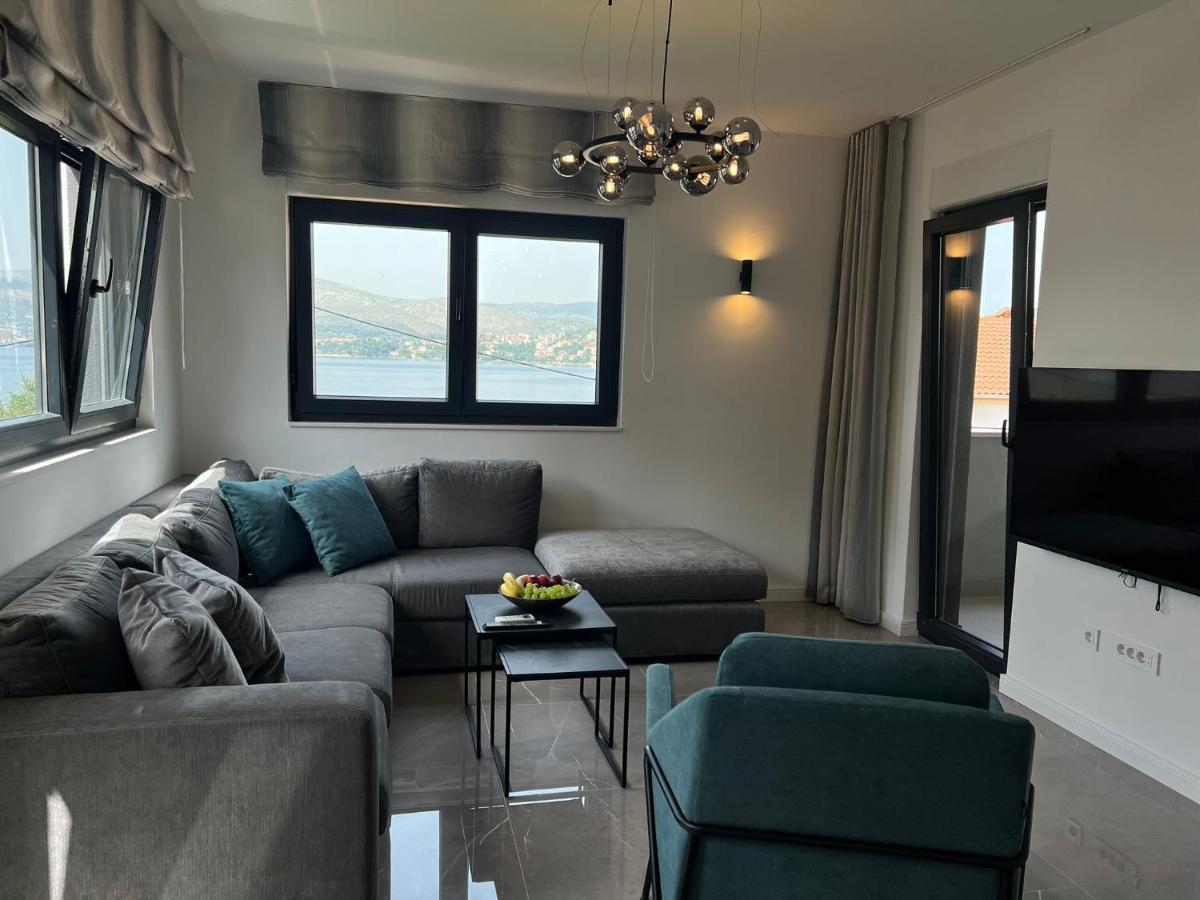 Beachfront House Olbia With Private Parking Трогір Екстер'єр фото