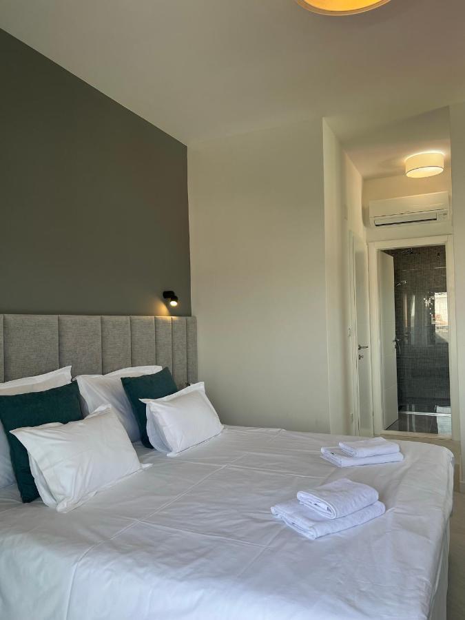 Beachfront House Olbia With Private Parking Трогір Екстер'єр фото
